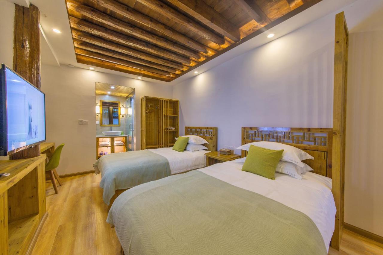 桐墅客栈 Lijiang Village House Bagian luar foto
