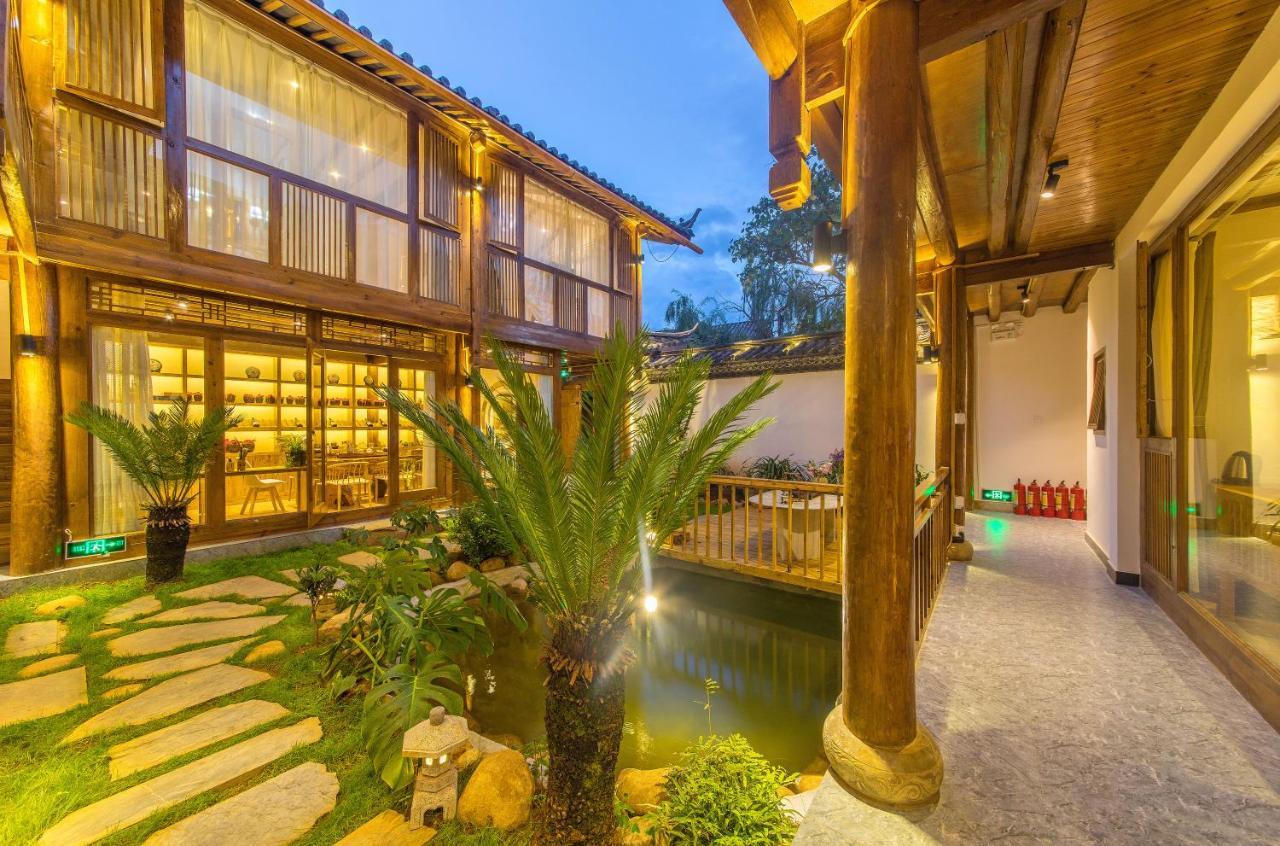 桐墅客栈 Lijiang Village House Bagian luar foto